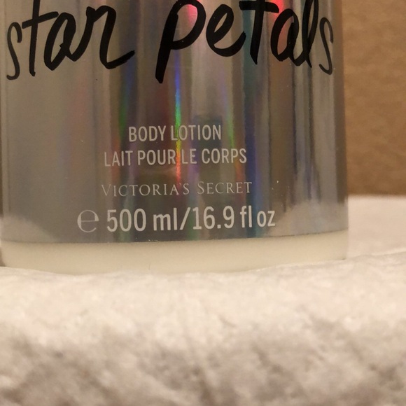 HTF RARE NWT PINK Victoria’s Secret Star Petals Body Lotion. 16.9  Amazing scent - Picture 3 of 7